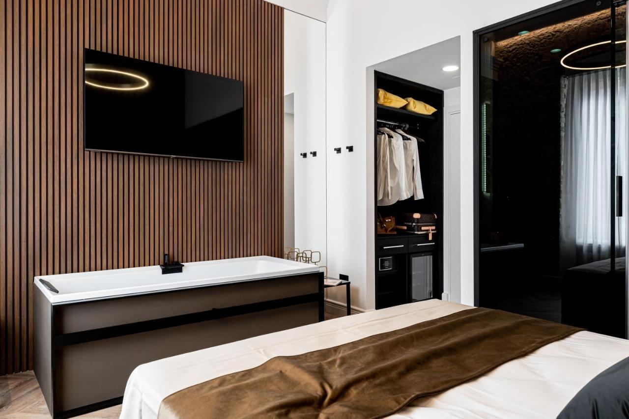 Nero Luxury Suites Cagliari Buitenkant foto