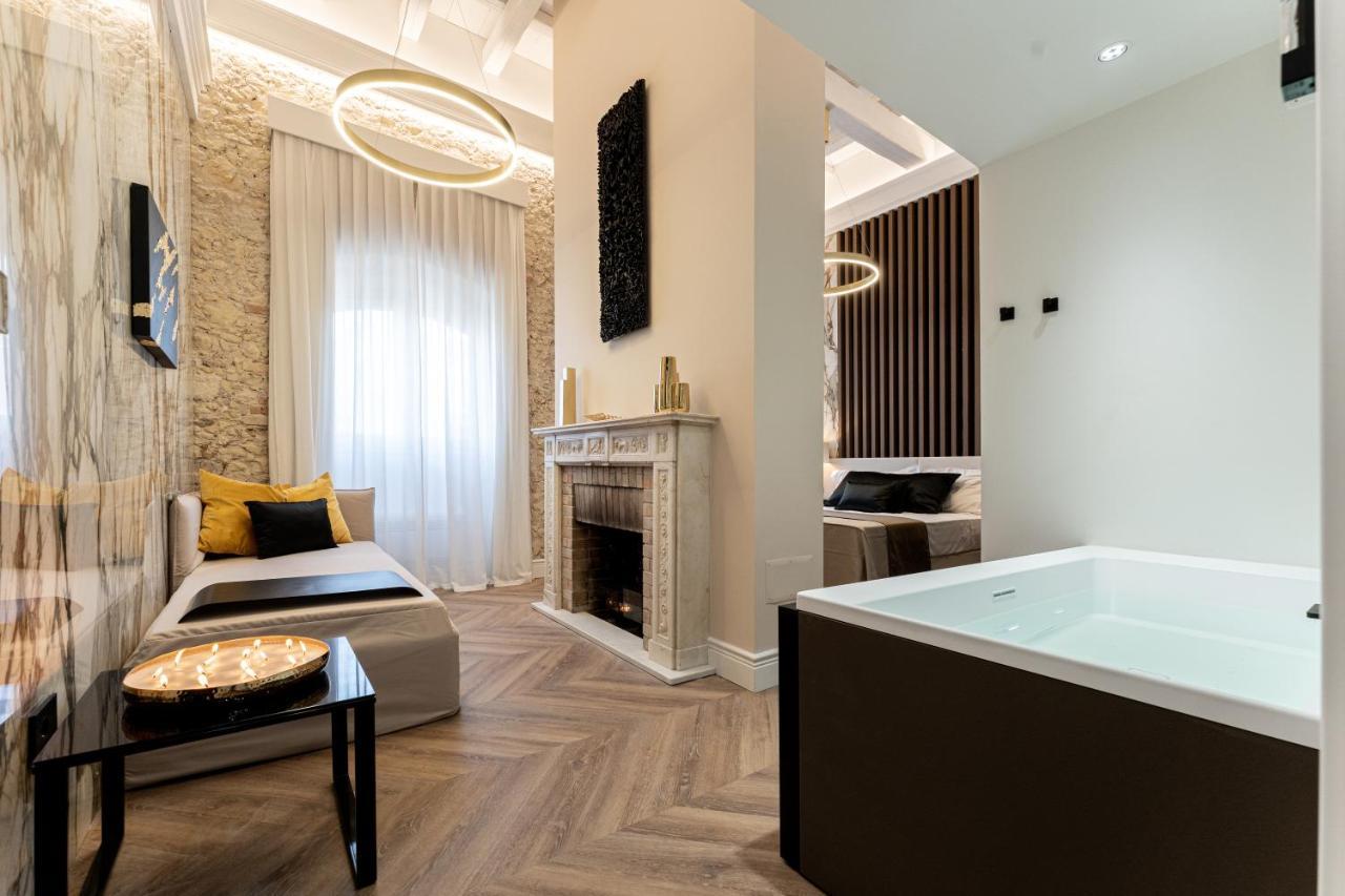 Nero Luxury Suites Cagliari Buitenkant foto